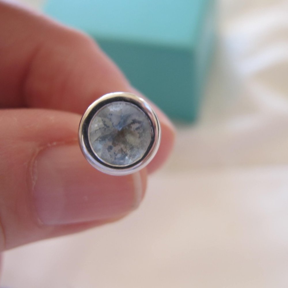 Color By The Yard Peretti style 14k white gold earrings.Custom made. Brand new.